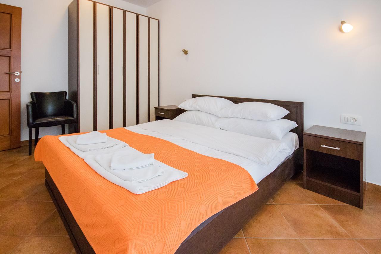 Apartments Palma Добра Вода Екстер'єр фото